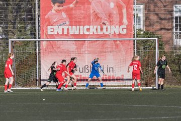 Bild 345 - wBJ Eimsbuettler TV - VfL Wolfsburg : Ergebnis: 1:3